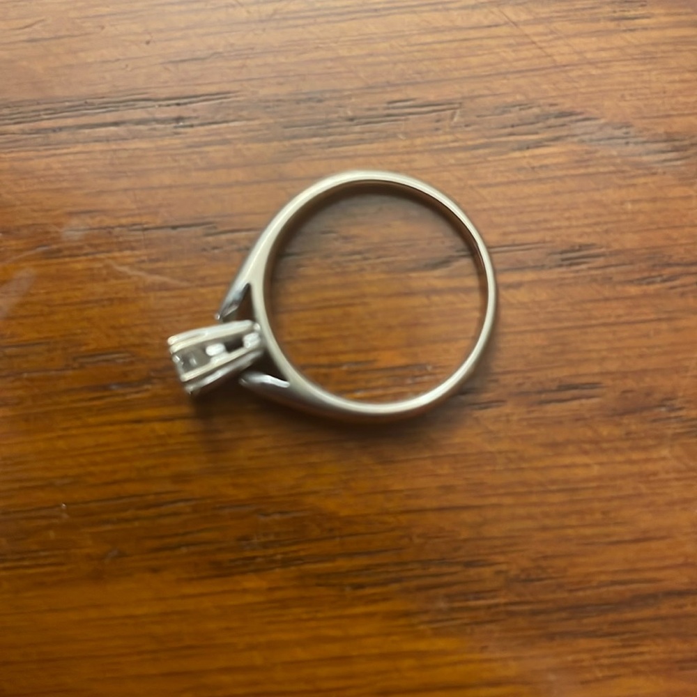 Diamond ring